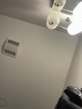 xouniq online show from February 2026 11:23:01 PM