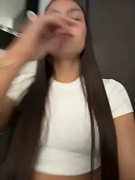 TaylorrHill online show from March 2026 09:48:01 PM