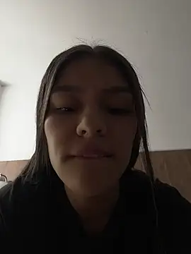 Snapshot of TaylorrHill chatting on May 2026 08:03:01 PM TaylorrHill online show from May 2026 08:03:01 PM