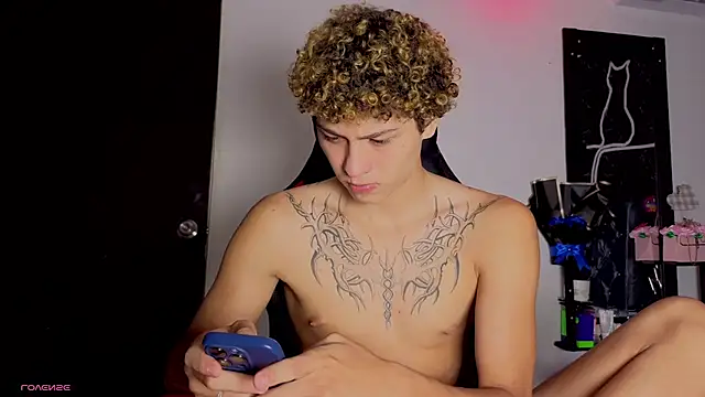 Apolo 20  online show from January 2026 10:57:01 PM