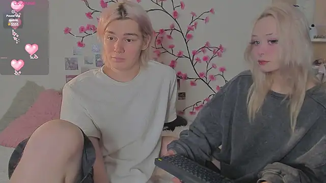 SweetheartsFriends online show from March 2026 06:28:02 AM