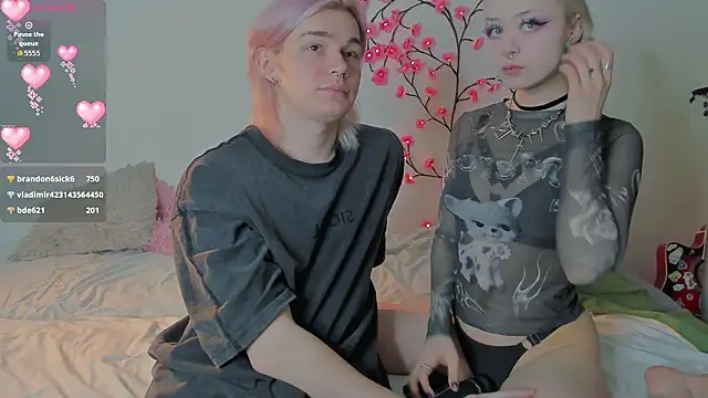 SweetheartsFriends online show from February 2026 01:17:01 AM