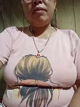 Snapshot of Agnes-baby chatting on June 2026 11:32:02 AM Agnes-baby online show from June 2026 11:32:02 AM