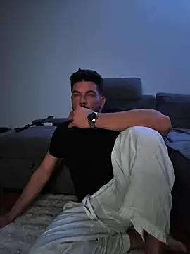 Angelo 33 online show from January 2026 04:03:02 PM