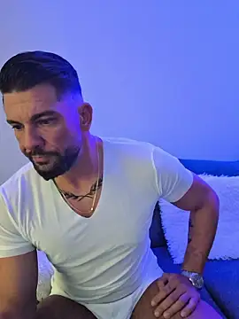 Angelo 33 online show from February 2026 08:05:02 PM