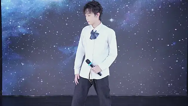 jmcm001 online show from January 2026 11:02:02 AM