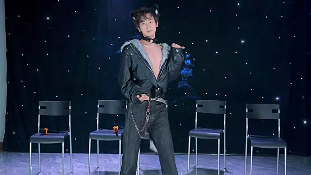 jmcm001 online show from February 2026 12:26:01 PM