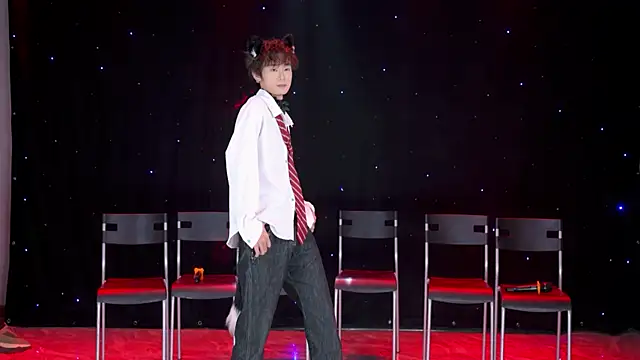 jmcm001 online show from February 2026 12:45:01 PM