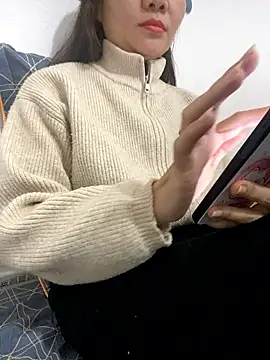 Avelyn-n online show from January 2026 06:28:01 AM