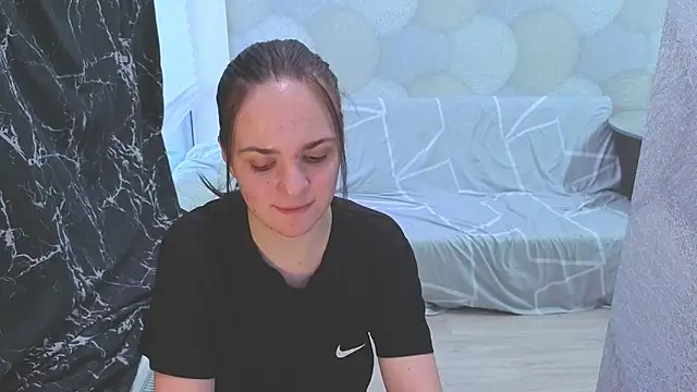 Snapshot of Mistress-Stella chatting on January 2026 02:40:01 AM Mistress-Stella online show from January 2026 02:40:01 AM