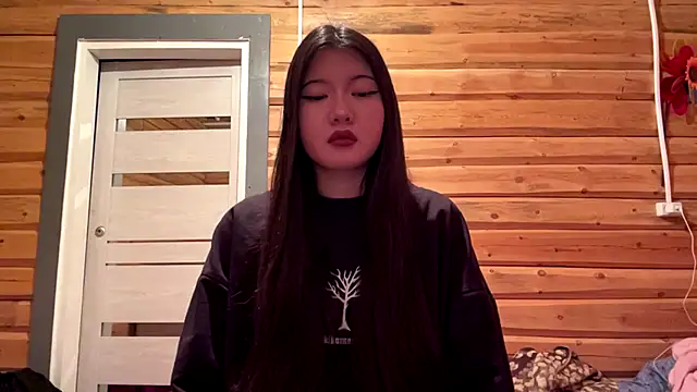 Snapshot of EriVibe chatting on January 2026 05:40:02 PM EriVibe online show from January 2026 05:40:02 PM