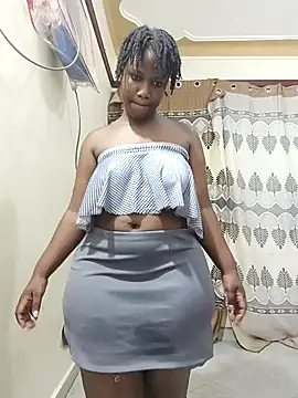 Snapshot of Bootyful_me chatting on June 2026 12:05:01 AM Bootyful me online show from June 2026 12:05:01 AM
