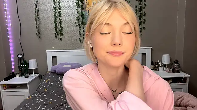 LlsabethHaze online show from February 2026 02:03:01 PM