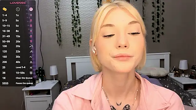 LlsabethHaze online show from February 2026 02:19:02 PM