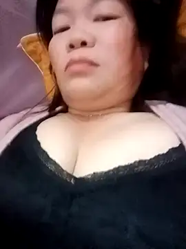 Snapshot of YINA-6969 chatting on January 2026 12:48:01 AM YINA-6969 online show from January 2026 12:48:01 AM