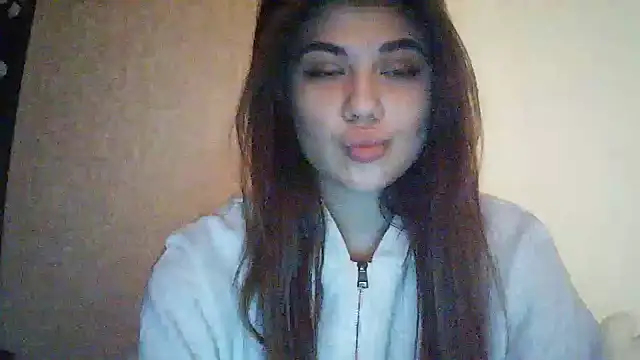 Snapshot of Tenovira chatting on February 2026 09:39:02 PM Tenovira online show from February 2026 09:39:02 PM