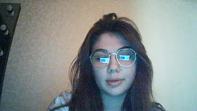 Snapshot of Tenovira chatting on March 2026 09:04:02 PM Tenovira online show from March 2026 09:04:02 PM