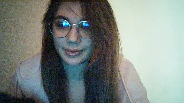 Snapshot of Tenovira chatting on February 2026 07:05:01 PM Tenovira online show from February 2026 07:05:01 PM