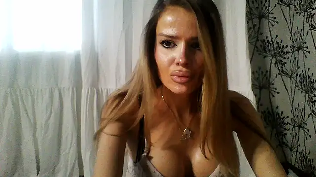 Oriselme online show from February 2026 01:01:02 PM