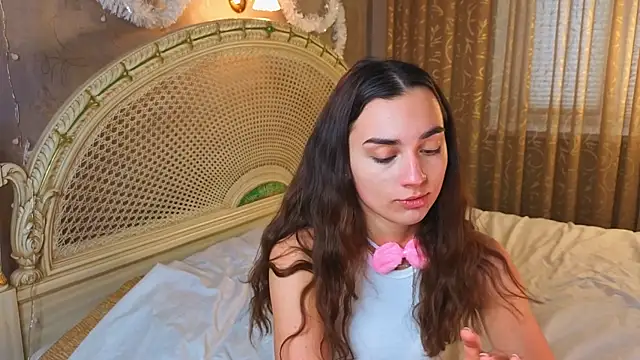 MinnaShummon online show from January 2026 09:59:02 AM