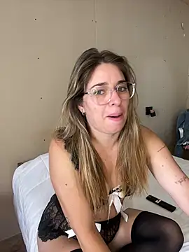 Snapshot of soyanahii chatting on February 2026 01:55:02 PM soyanahii online show from February 2026 01:55:02 PM