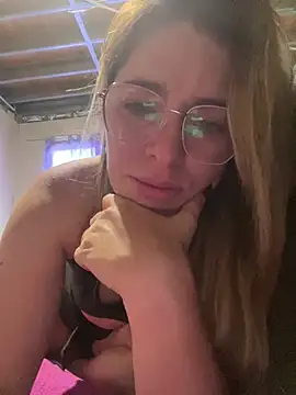 soyanahii online show from April 2026 12:23:01 PM