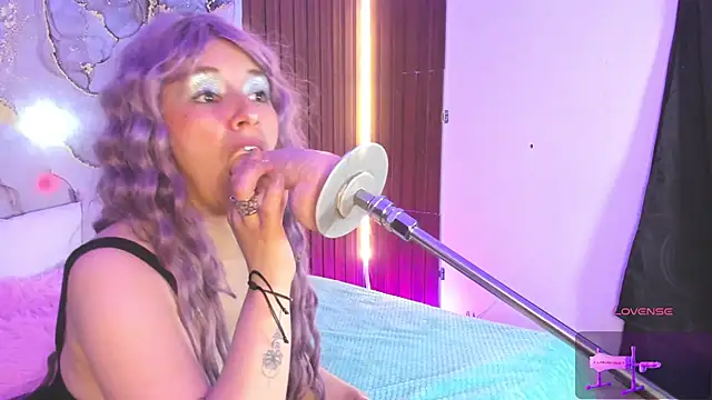 Emmayourgirl online show from April 2026 02:35:01 AM