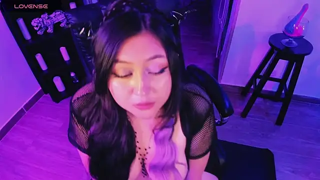 Sweet lenna online show from April 2026 11:11:01 PM