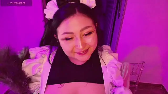 Snapshot of Sweet_lenna chatting on June 2026 10:37:01 PM Sweet lenna online show from June 2026 10:37:01 PM