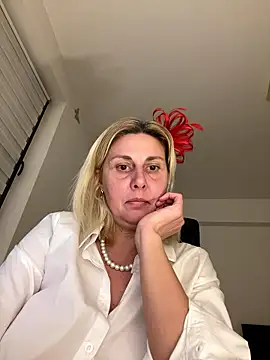 Amelia9798 online show from January 2026 08:56:01 PM