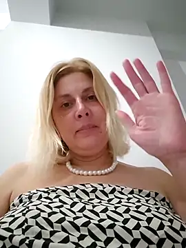 Snapshot of Amelia9798 chatting on May 2026 06:03:02 PM Amelia9798 online show from May 2026 06:03:02 PM