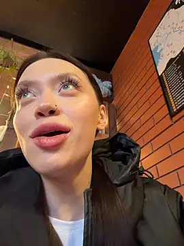 Snapshot of estalavista chatting on January 2026 11:49:02 AM estalavista online show from January 2026 11:49:02 AM