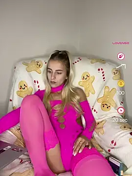 RahellaBlonde1 online show from May 2026 07:54:01 PM