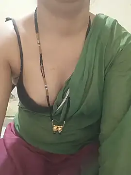 Snapshot of Deewana_ki-deewangi-_- chatting on June 2026 07:03:01 PM Deewana ki-deewangi- - online show from June 2026 07:03:01 PM