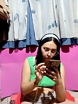 Sexyhanna14 online show from March 2026 03:00:01 AM