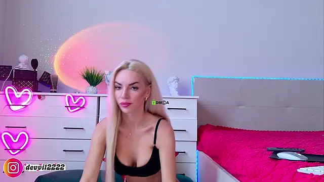 Devvil2222 online show from May 2026 10:43:01 AM