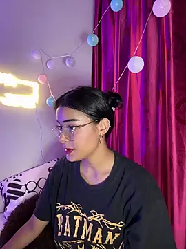 Iam Lyan  online show from March 2026 06:26:02 PM