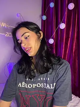 Iam Lyan  online show from February 2026 03:28:01 AM