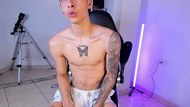 SnakeVelvet online show from January 2026 05:58:01 AM