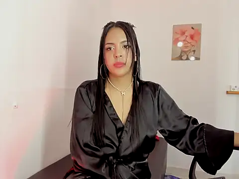 mia loren online show from January 2026 07:10:02 PM