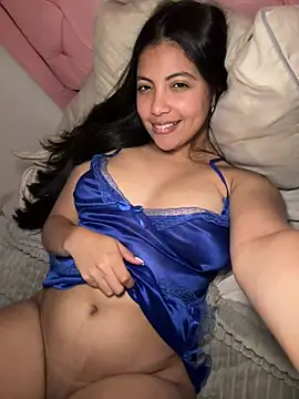 Snapshot of Nina_Belle chatting on June 2026 03:24:02 AM Nina Belle online show from June 2026 03:24:02 AM