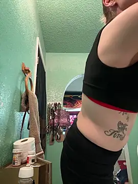 Snapshot of ViironiikaHostiile chatting on January 2026 12:37:02 AM ViironiikaHostiile online show from January 2026 12:37:02 AM