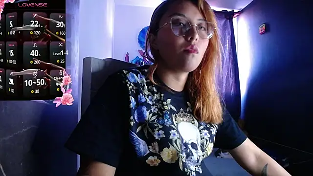 Velvet Moon33 online show from March 2026 10:13:01 PM