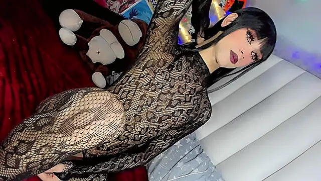 estefany xdd online show from February 2026 10:57:02 AM