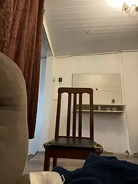 cdzinhahanna online show from February 2026 10:07:01 PM