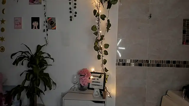 Pisces angel online show from March 2026 10:34:01 PM