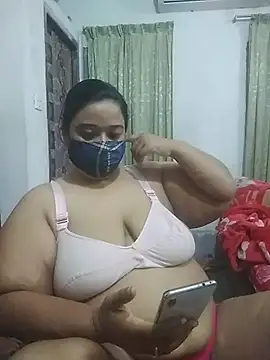 momo loves online show from March 2026 05:52:02 PM