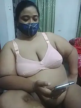 momo loves online show from April 2026 06:34:02 PM