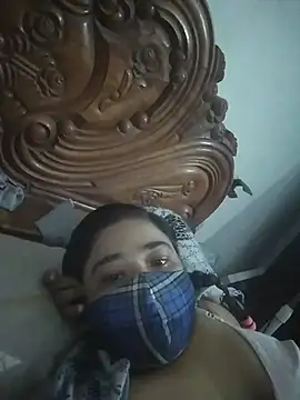 momo loves online show from February 2026 03:33:02 PM