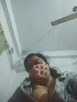 Snapshot of momo_loves chatting on January 2026 04:55:02 PM momo loves online show from January 2026 04:55:02 PM